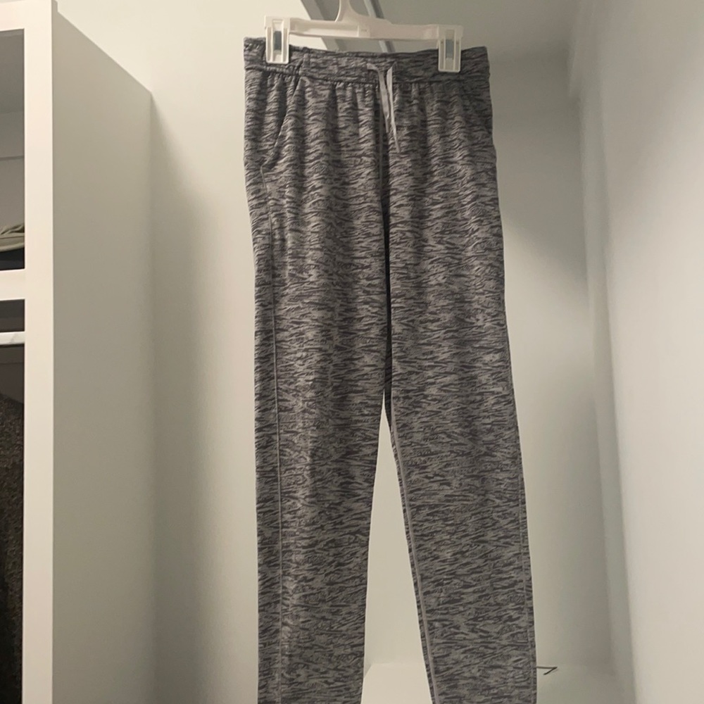 Ivivva by lululemon joggers